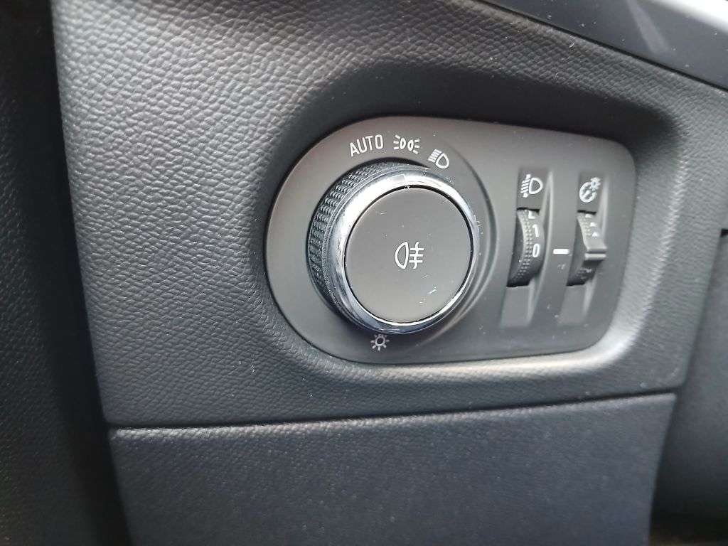 Opel Mokka E