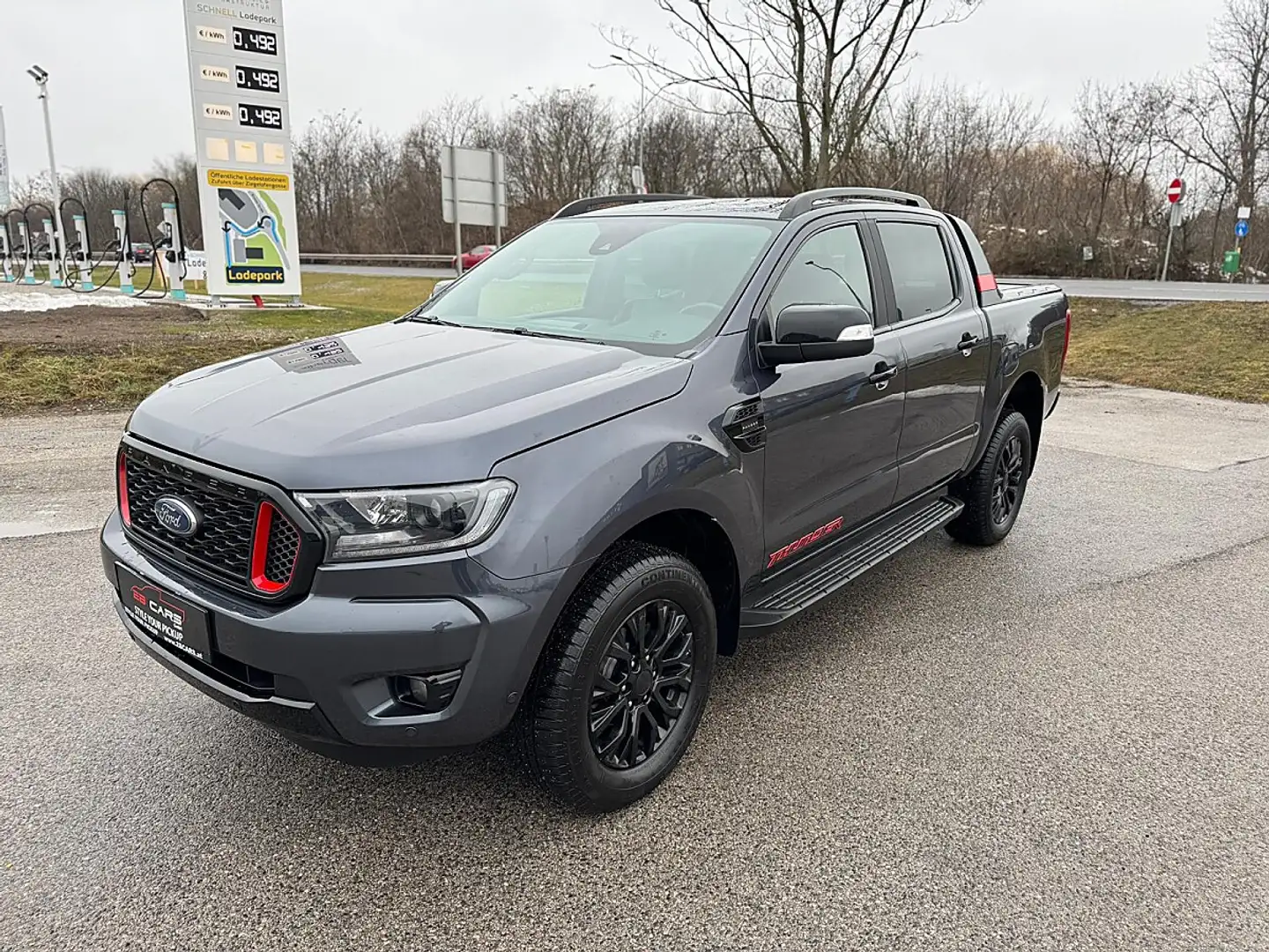 Ford Ranger Ranger Doppelkabine THUNDER 4x4 2,0 EcoBlue Aut... Grau - 2