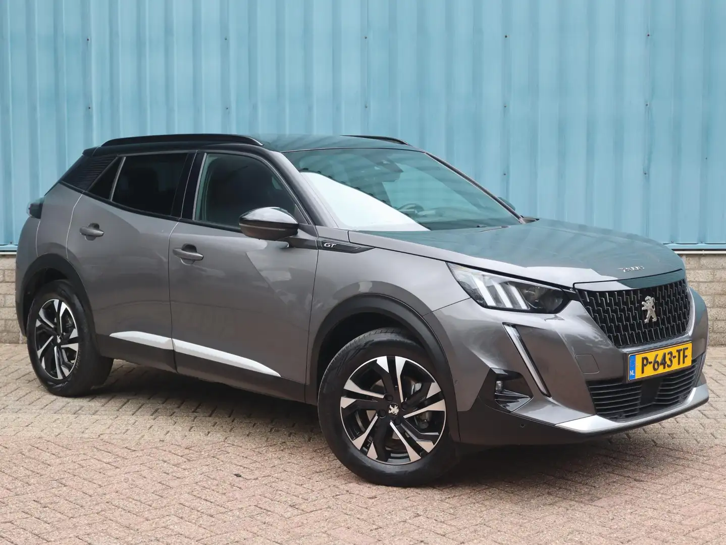 Peugeot 2008 SUV GT 1.2 Turbo 130pk EAT8 AUTOMAAT | NAVI | CLIM Grijs - 2