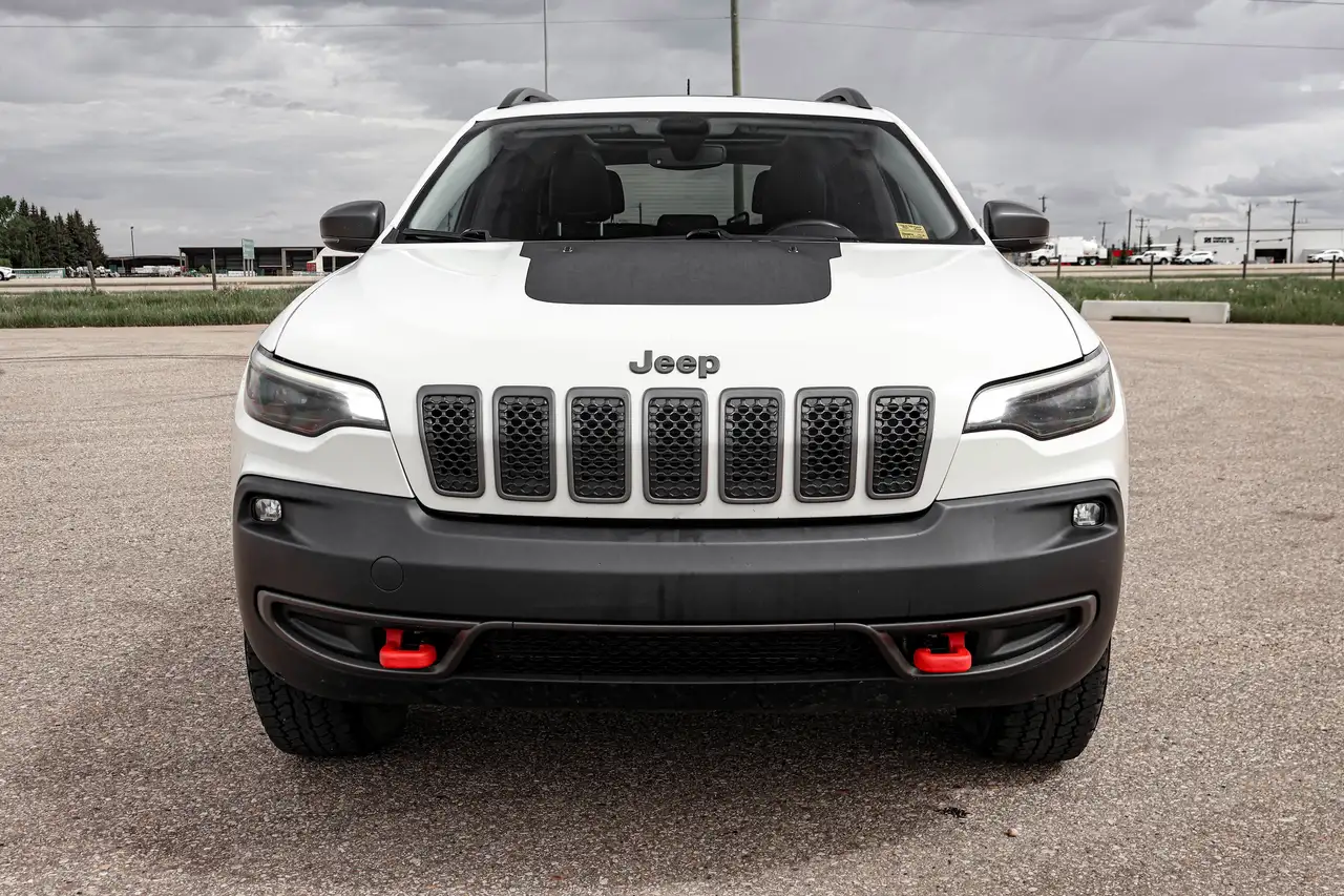 Jeep Cherokee снимка Jeep Cherokee