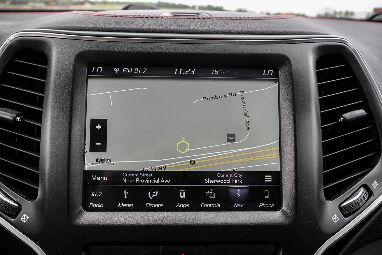 Jeep Cherokee снимка Jeep Cherokee