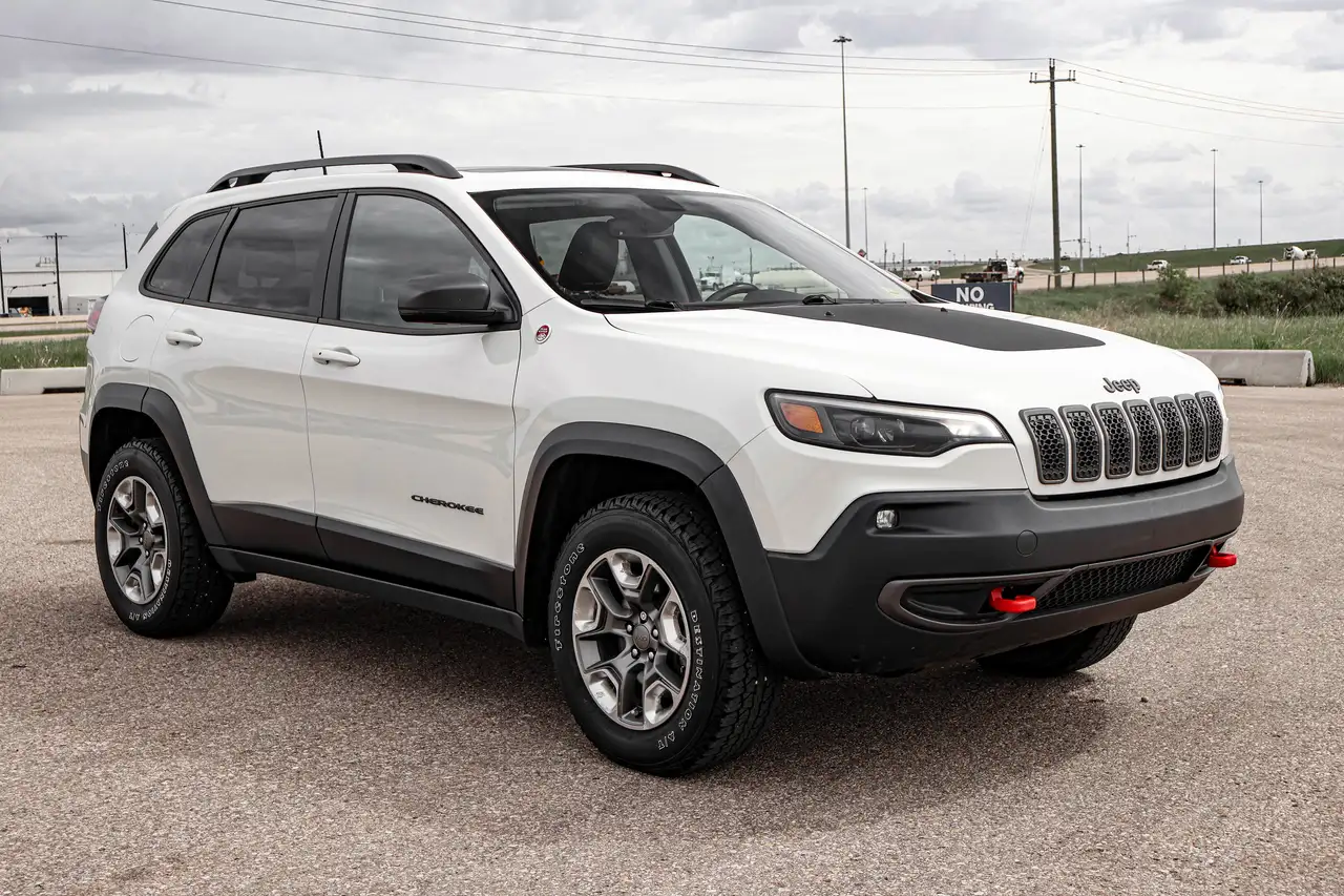 Jeep Cherokee снимка Jeep Cherokee