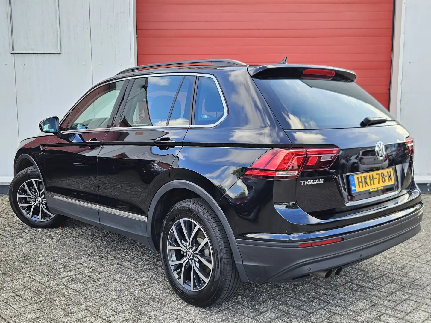 Volkswagen Tiguan 1.4 TSI ACT Comfortline Negro - 2