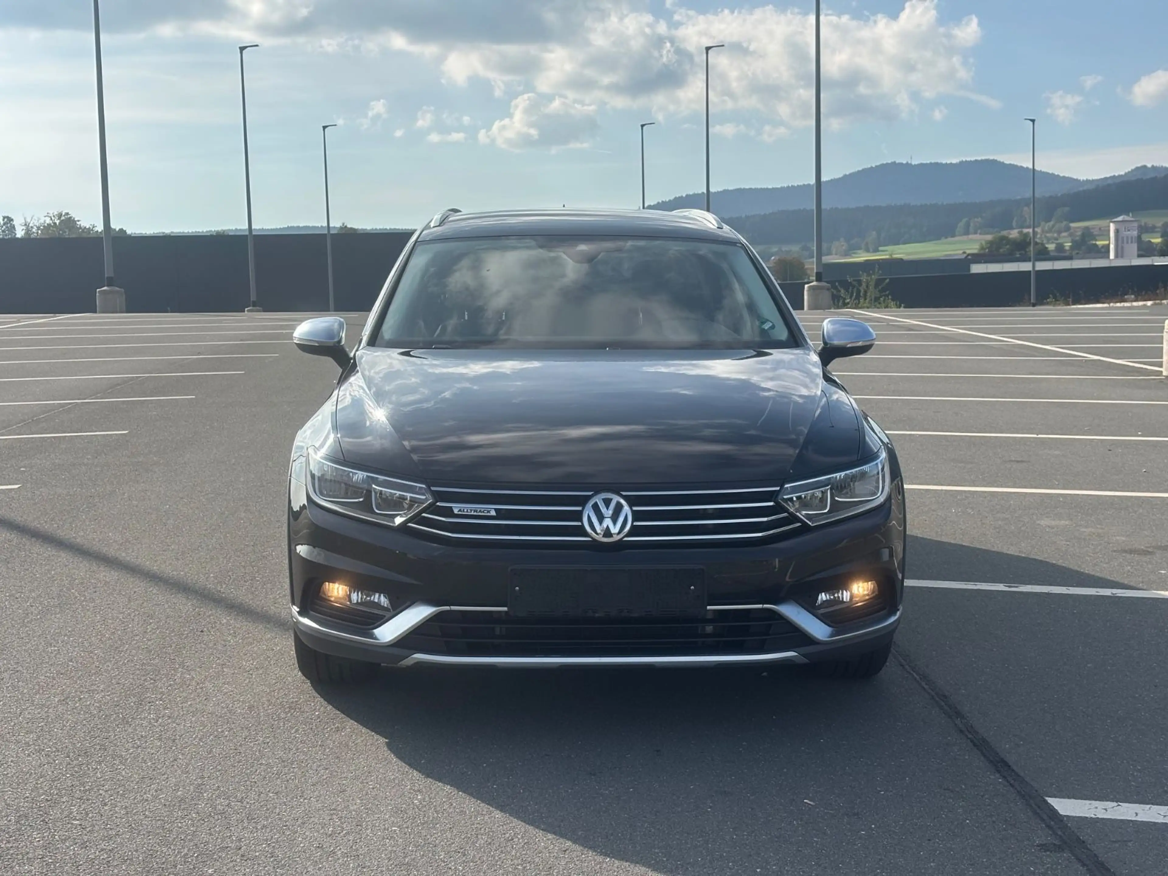 Volkswagen Passat Variant 2.0 TDI Alltrack 4Motion — photo 2