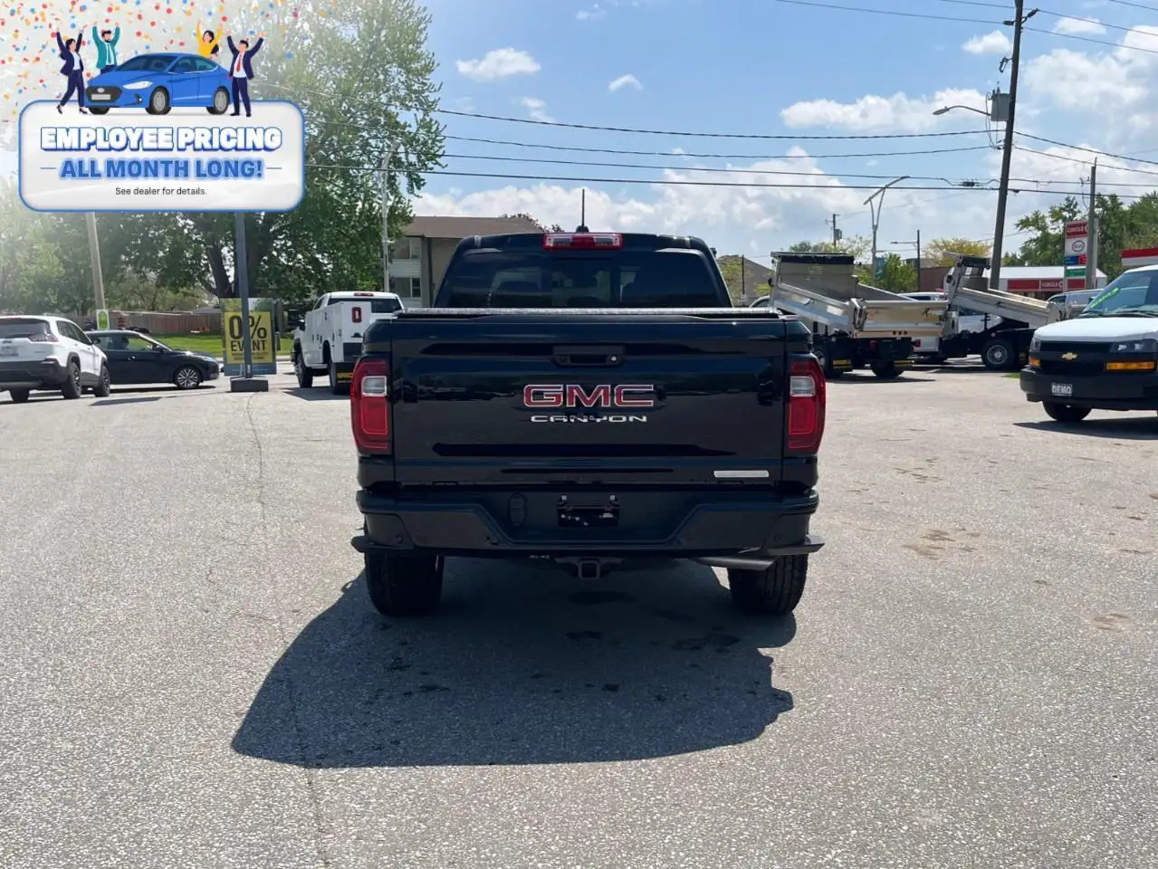 GMC Canyon photo GMC Canyon