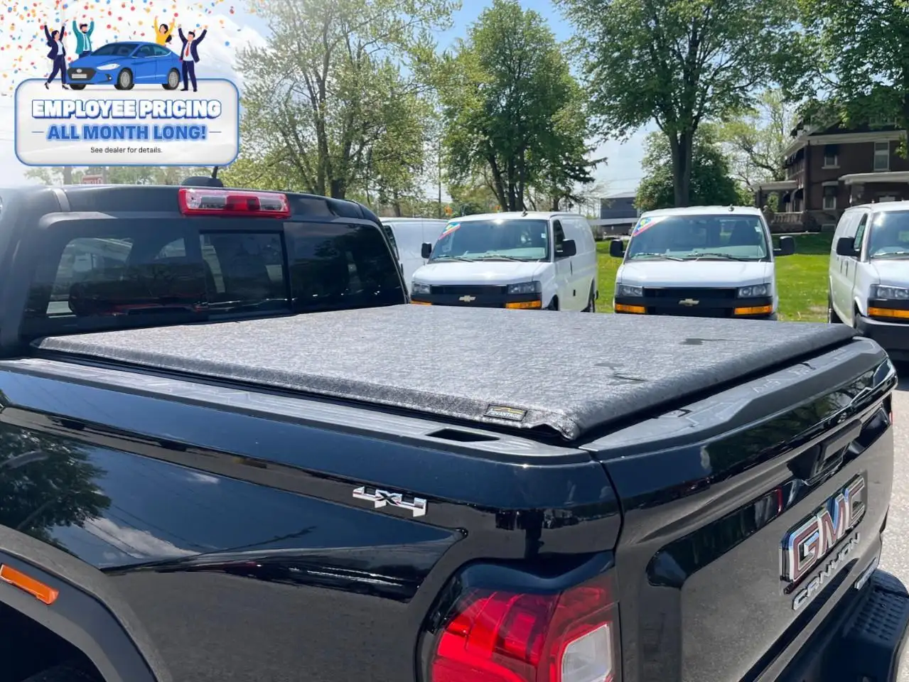 GMC Canyon photo GMC Canyon