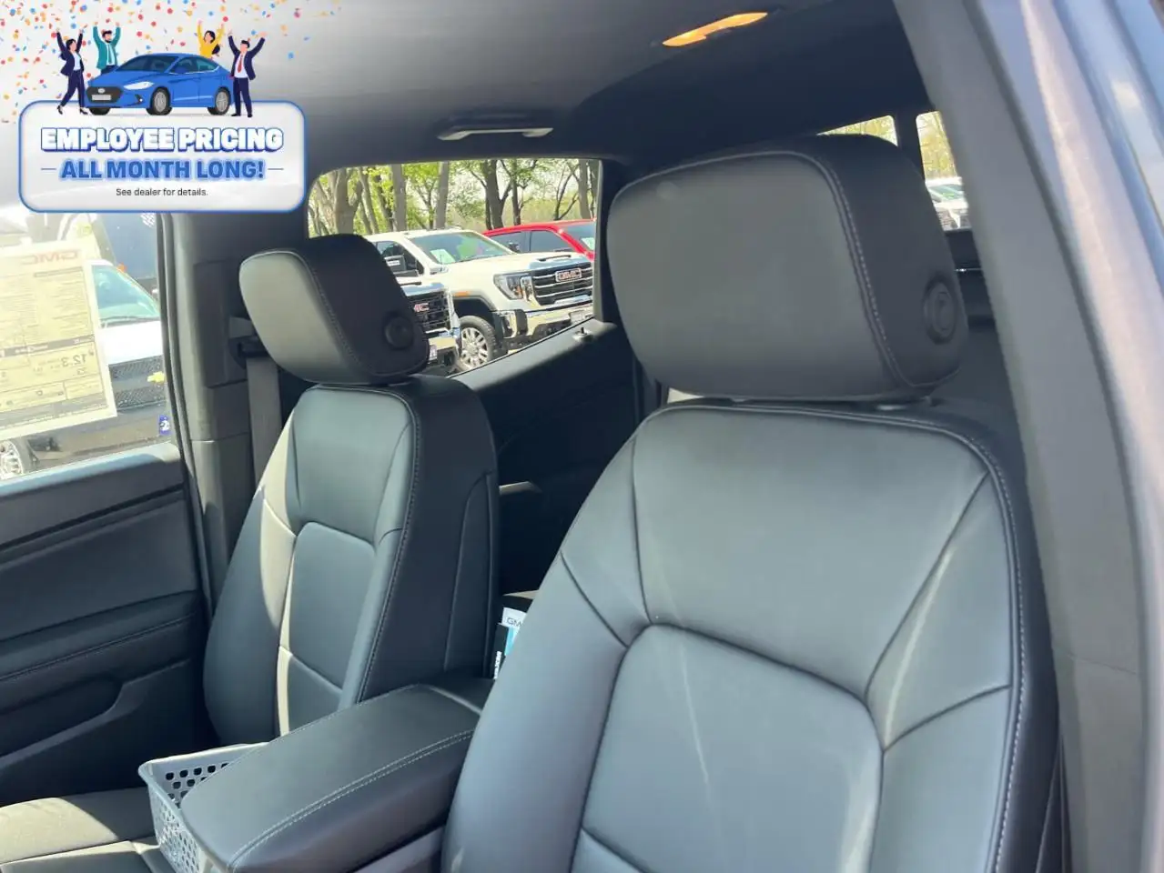 GMC Canyon photo GMC Canyon