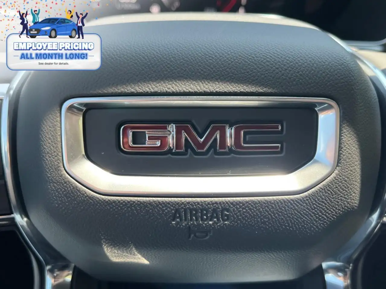 GMC Canyon photo GMC Canyon