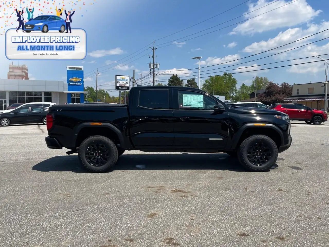GMC Canyon photo GMC Canyon
