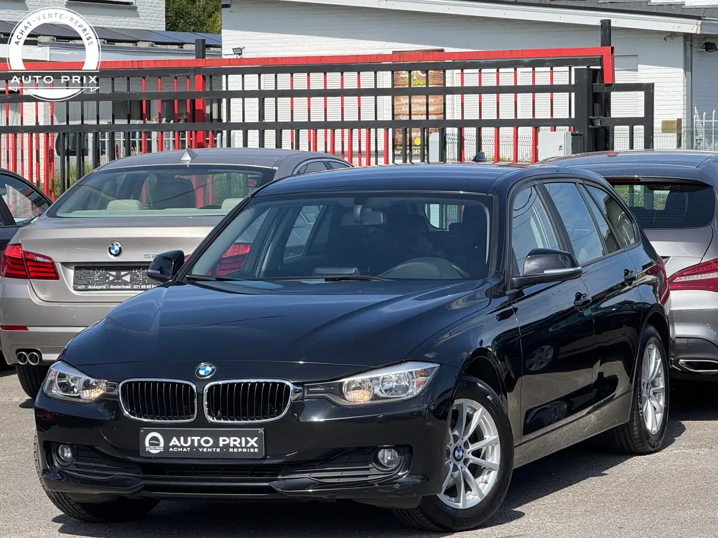 BMW 316 d Touring Navi PDC Clim Carnet Euro 5b Noir - 1
