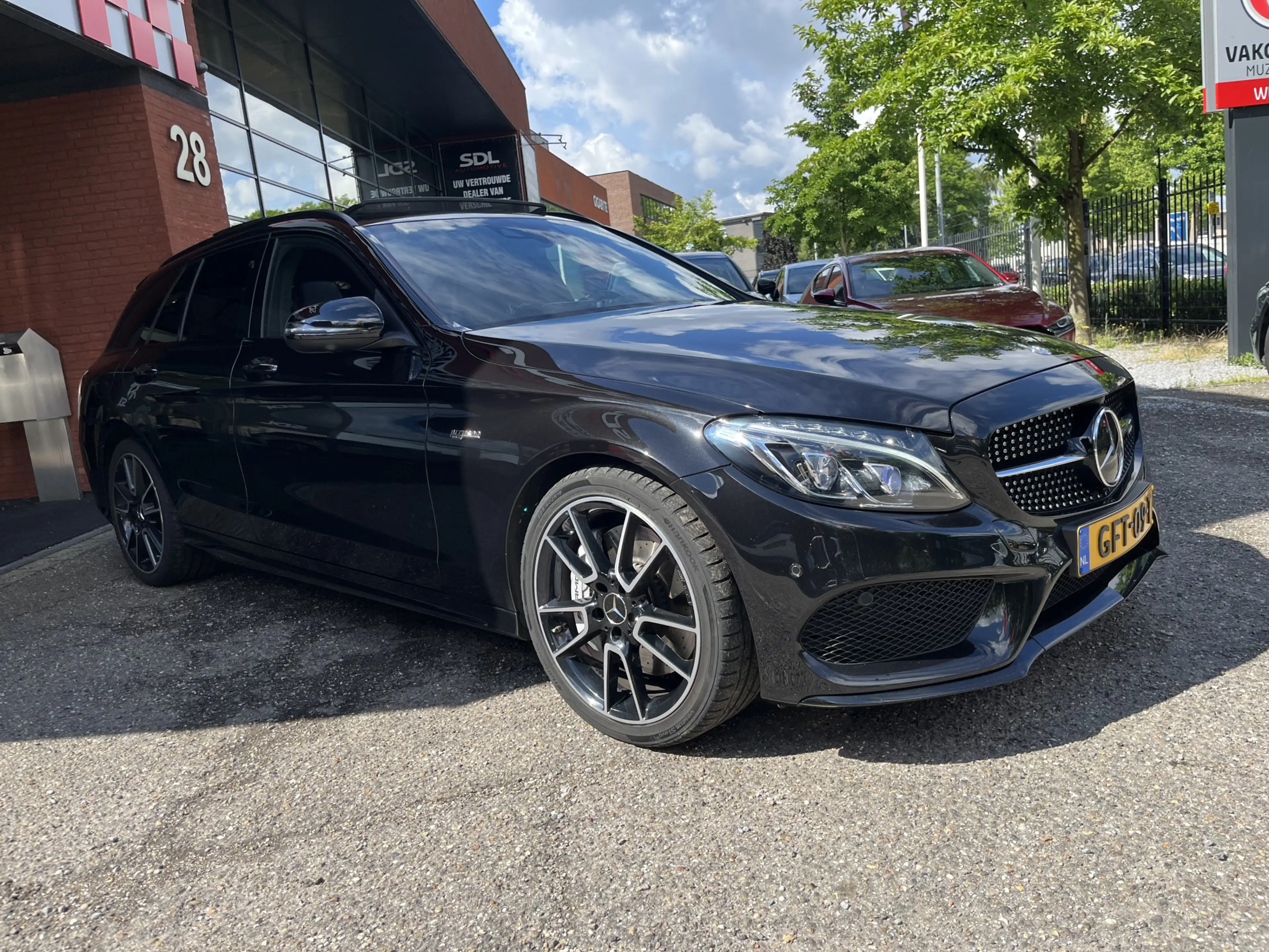 Mercedes-Benz C 43 AMG Estate 4MATIC // BURMESTER // SCHAALSTOELEN // PAN — photo 14