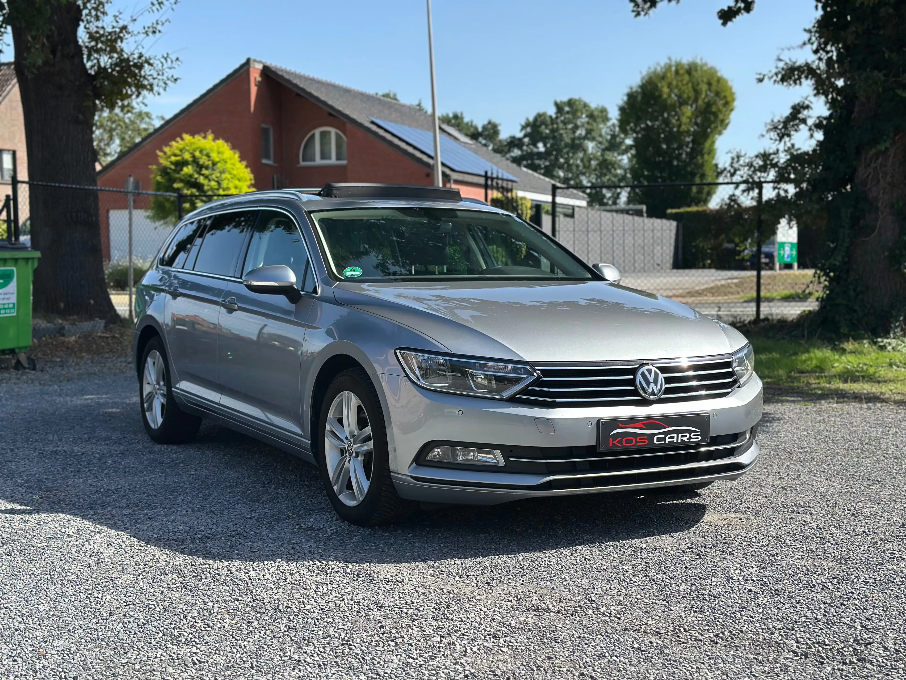 Volkswagen Passat Variant Passat SW 1.6 CR TDi/2017/Pano/Camera — photo 3