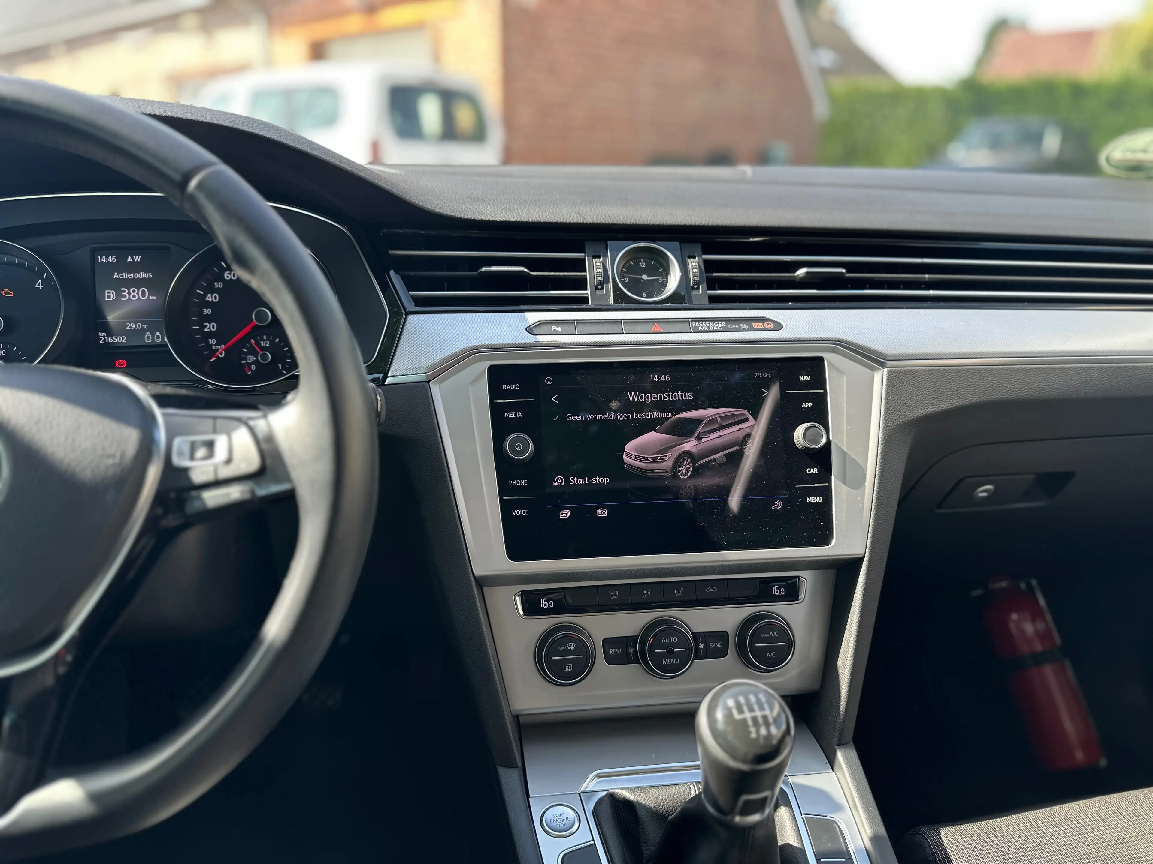 Volkswagen Passat Variant Passat SW 1.6 CR TDi/2017/Pano/Camera — photo 13