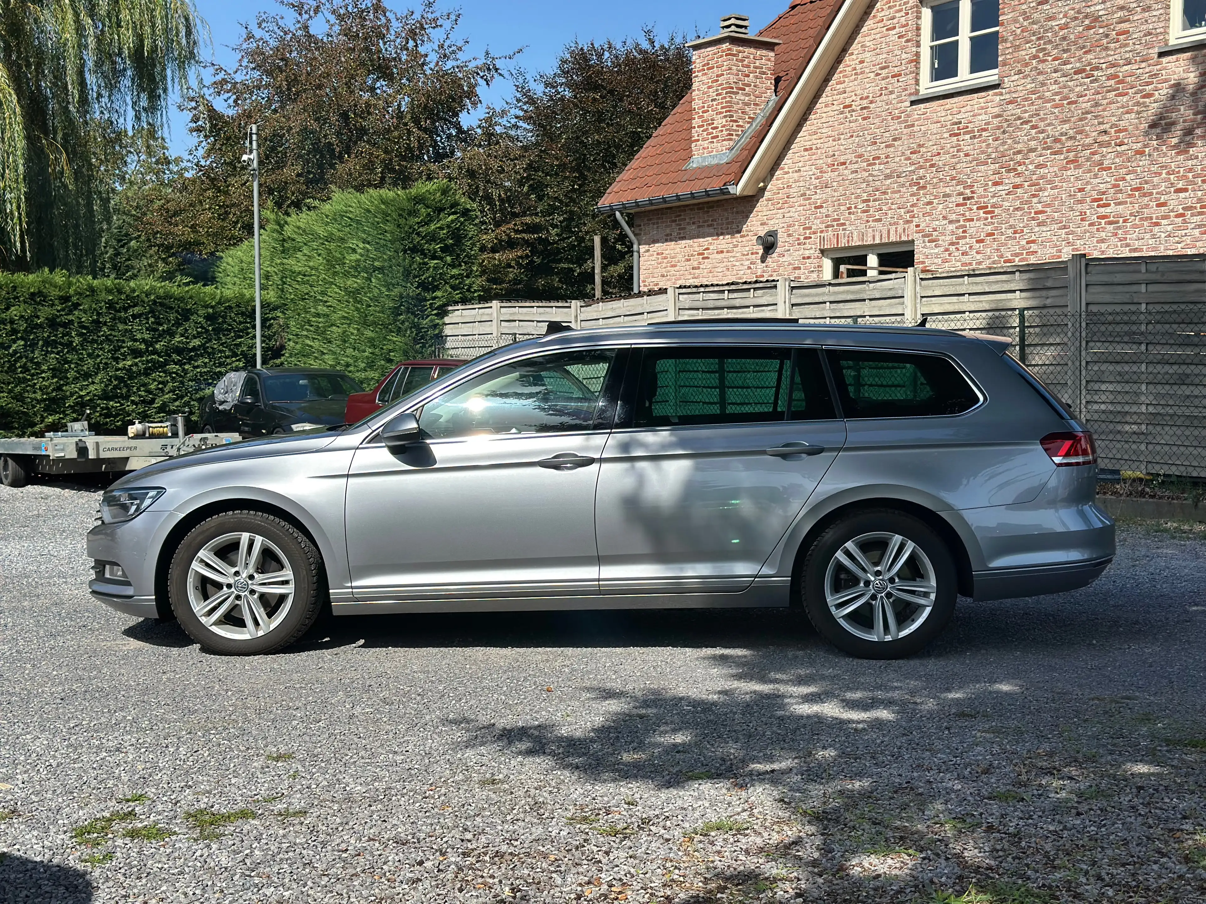 Volkswagen Passat Variant Passat SW 1.6 CR TDi/2017/Pano/Camera — photo 8
