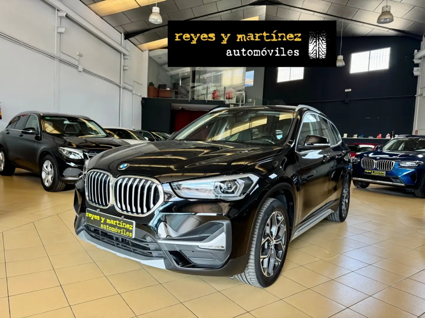 BMW X1 sDrive 18iA Negro - 1