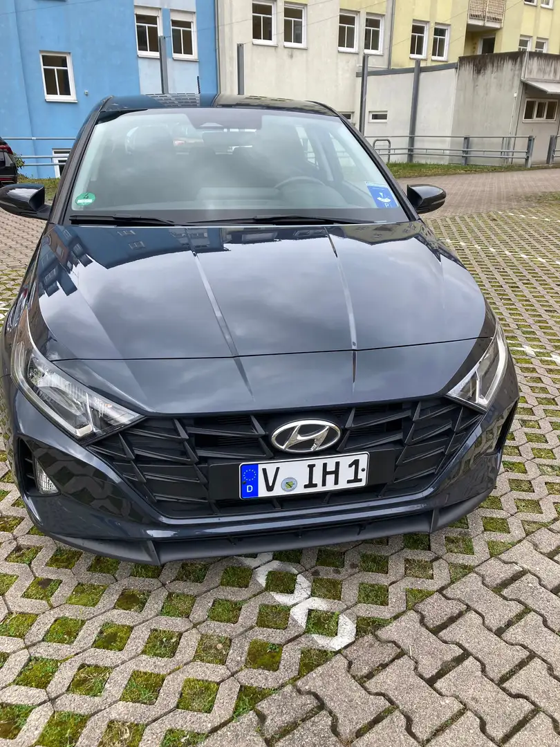 Hyundai i20 blue 1.2 Pure Grün - 1