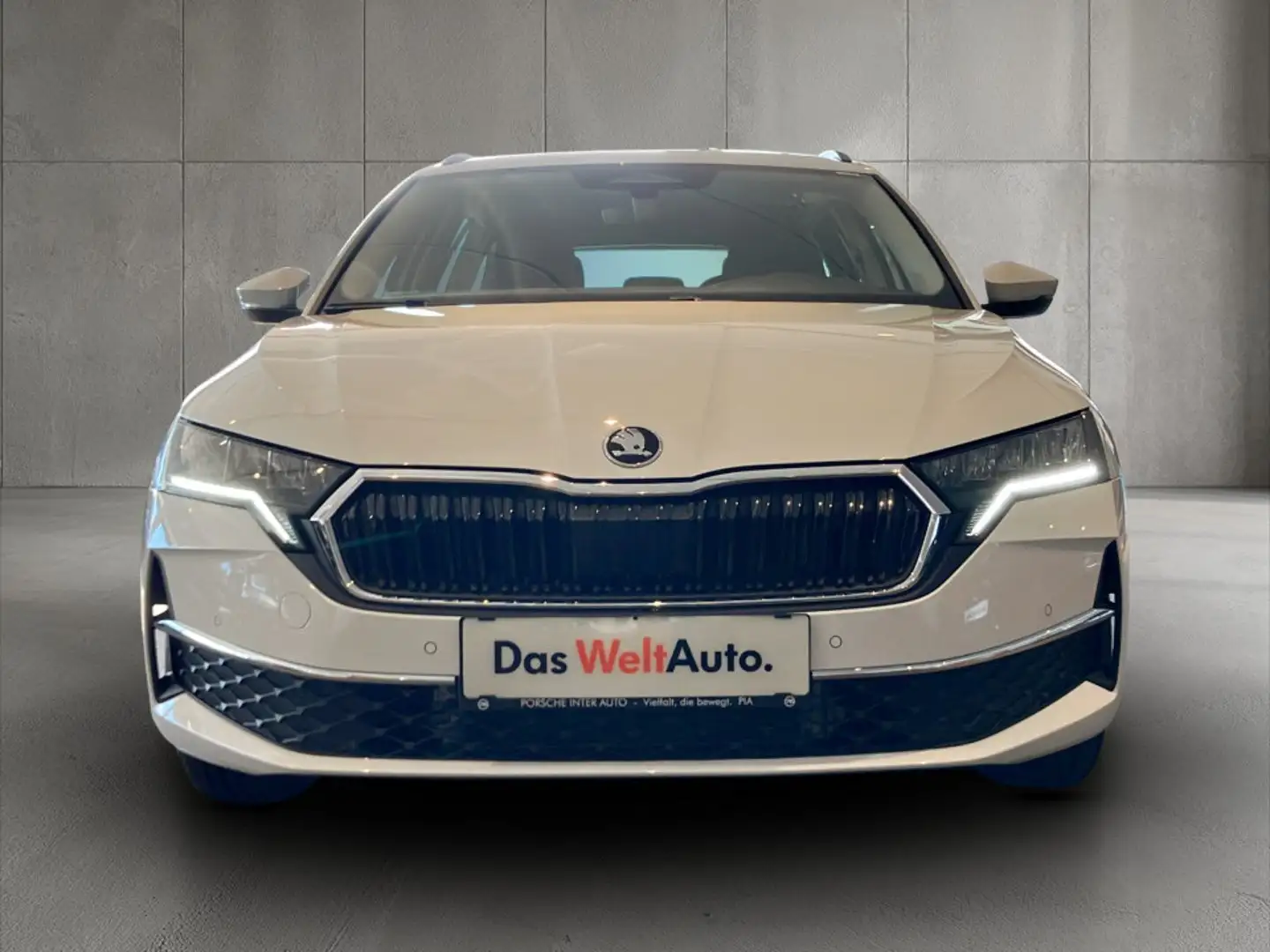 Skoda Octavia Selection TSI mHEV DSG Weiß - 2