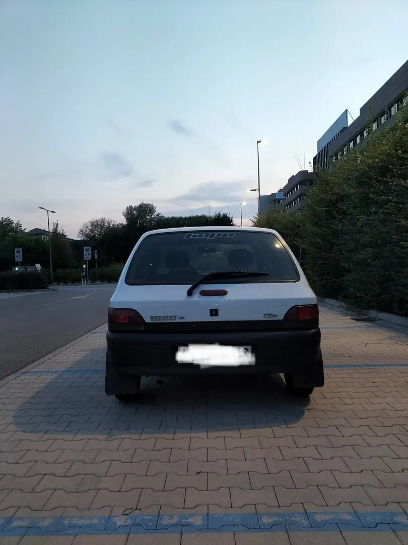 Renault Clio 3p 1.2 UP - 2