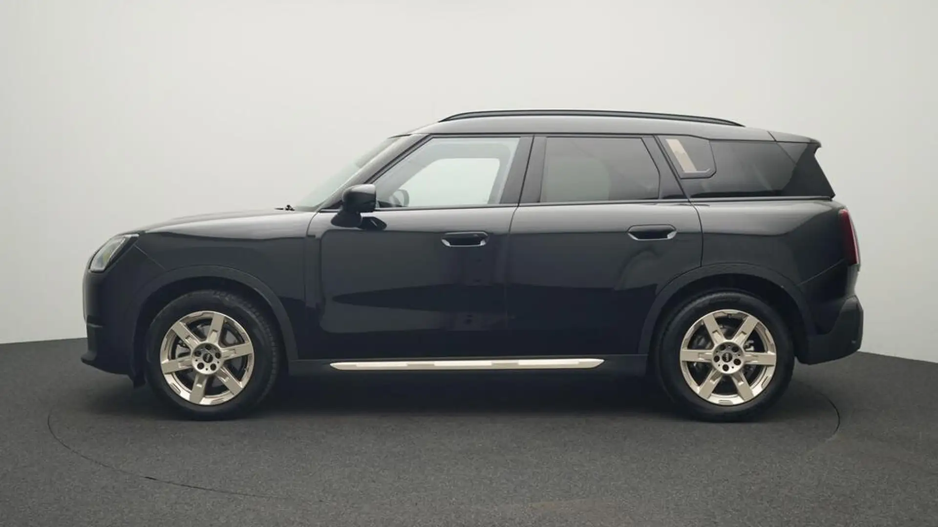 MINI Countryman C MINI Countryman C (Mild Hybrid 48V) Zwart - 2