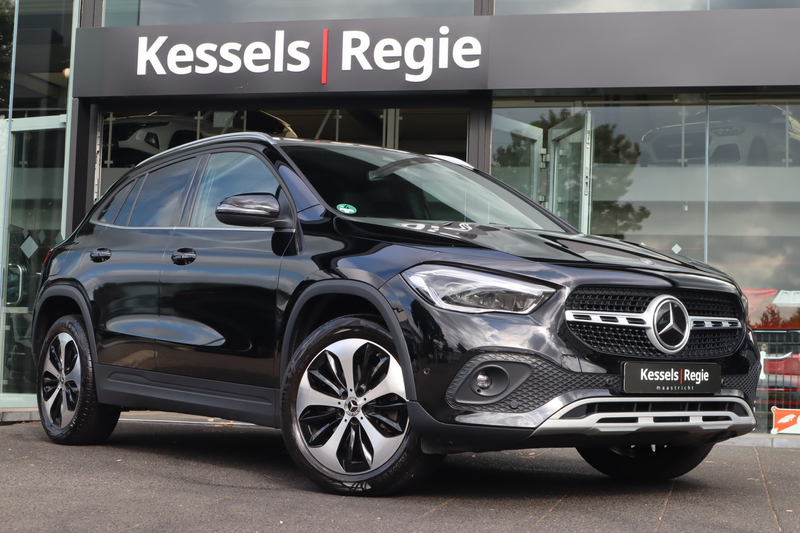Mercedes-Benz GLA 250 e Style | Pano | Ambient | Distronic | Multibeam |