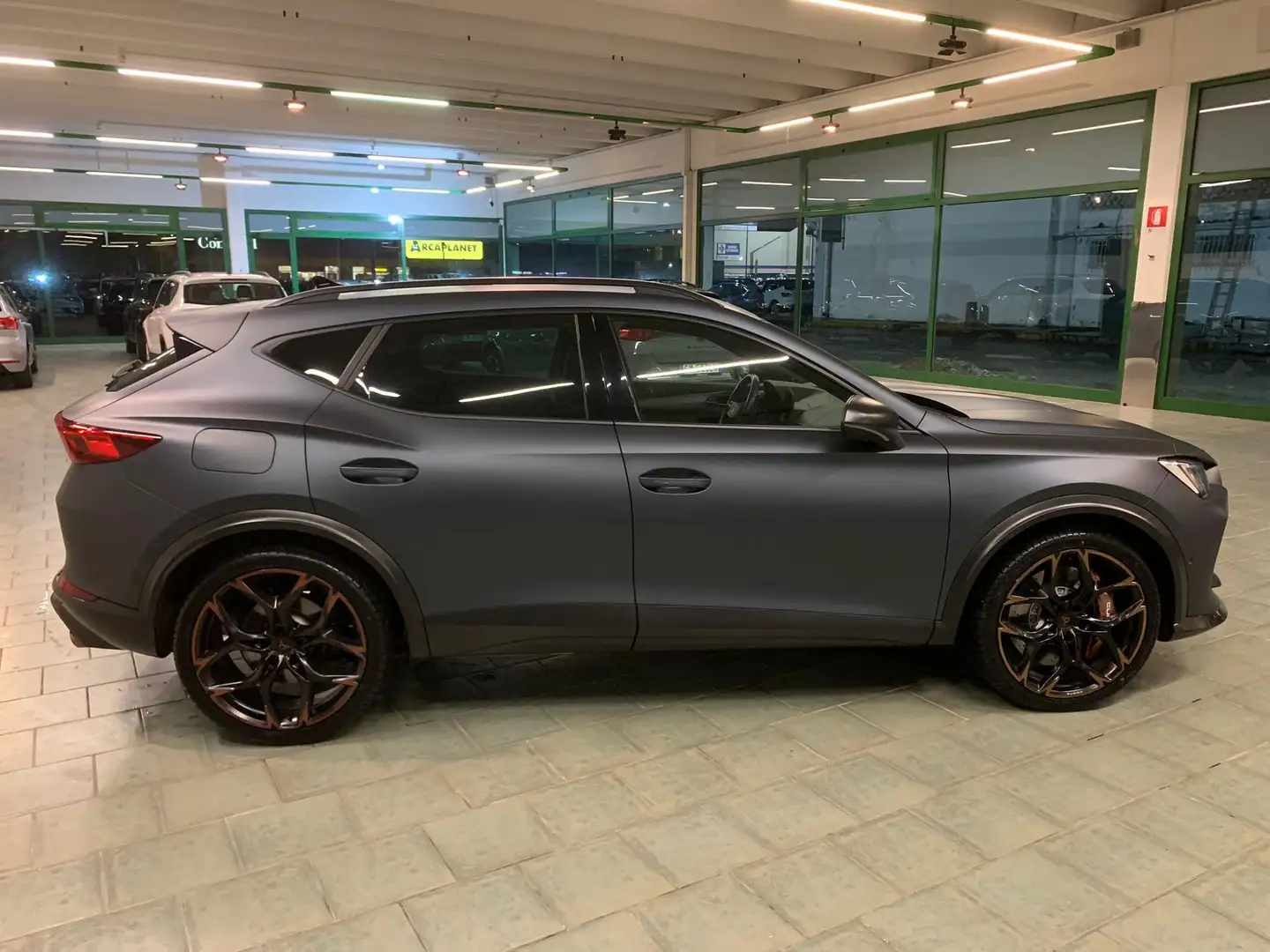 CUPRA Formentor VZ5 Formentor 2020 2.5 tsi  4drive 390cv dsg siva - 2