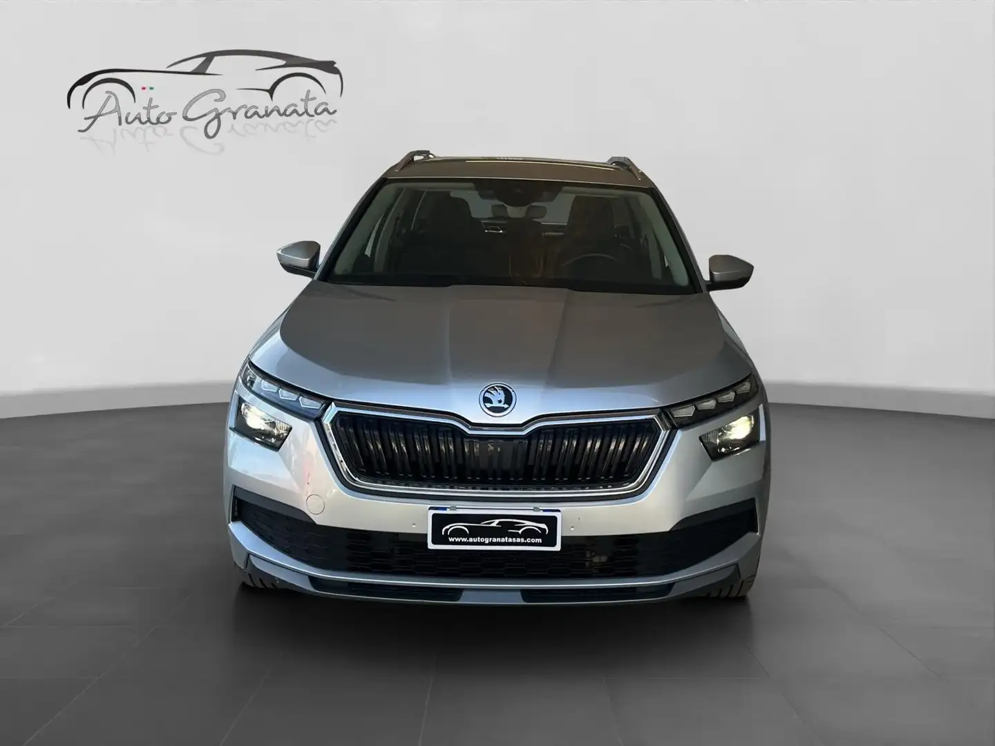 Skoda Kamiq 1.6 TDi 115cv Style NEOPATENTATI Zilver - 2