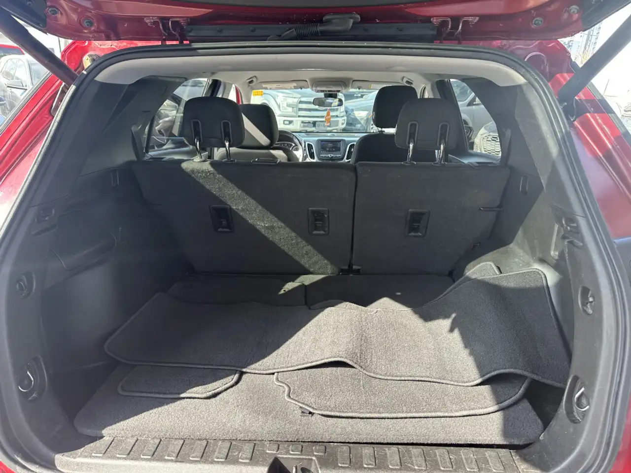 Chevrolet Equinox снимка Chevrolet Equinox