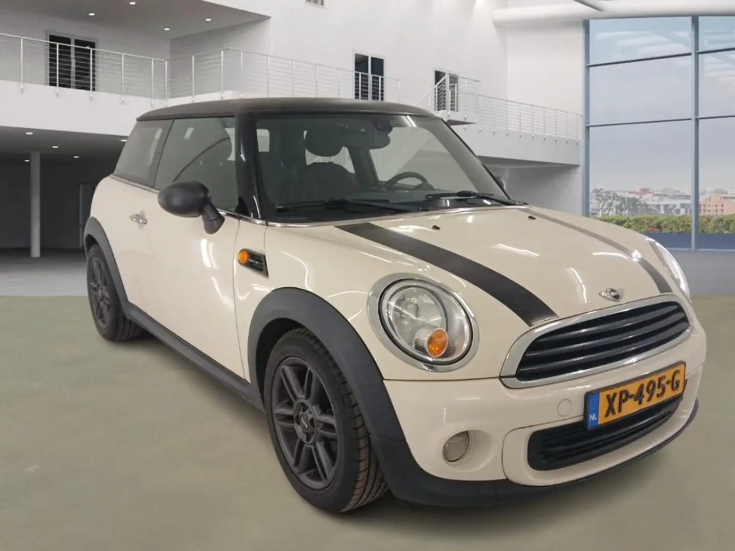 MINI One Mini 1.6 Business Line // AUTO RIJDT GOED // Nieuw Wit - 2