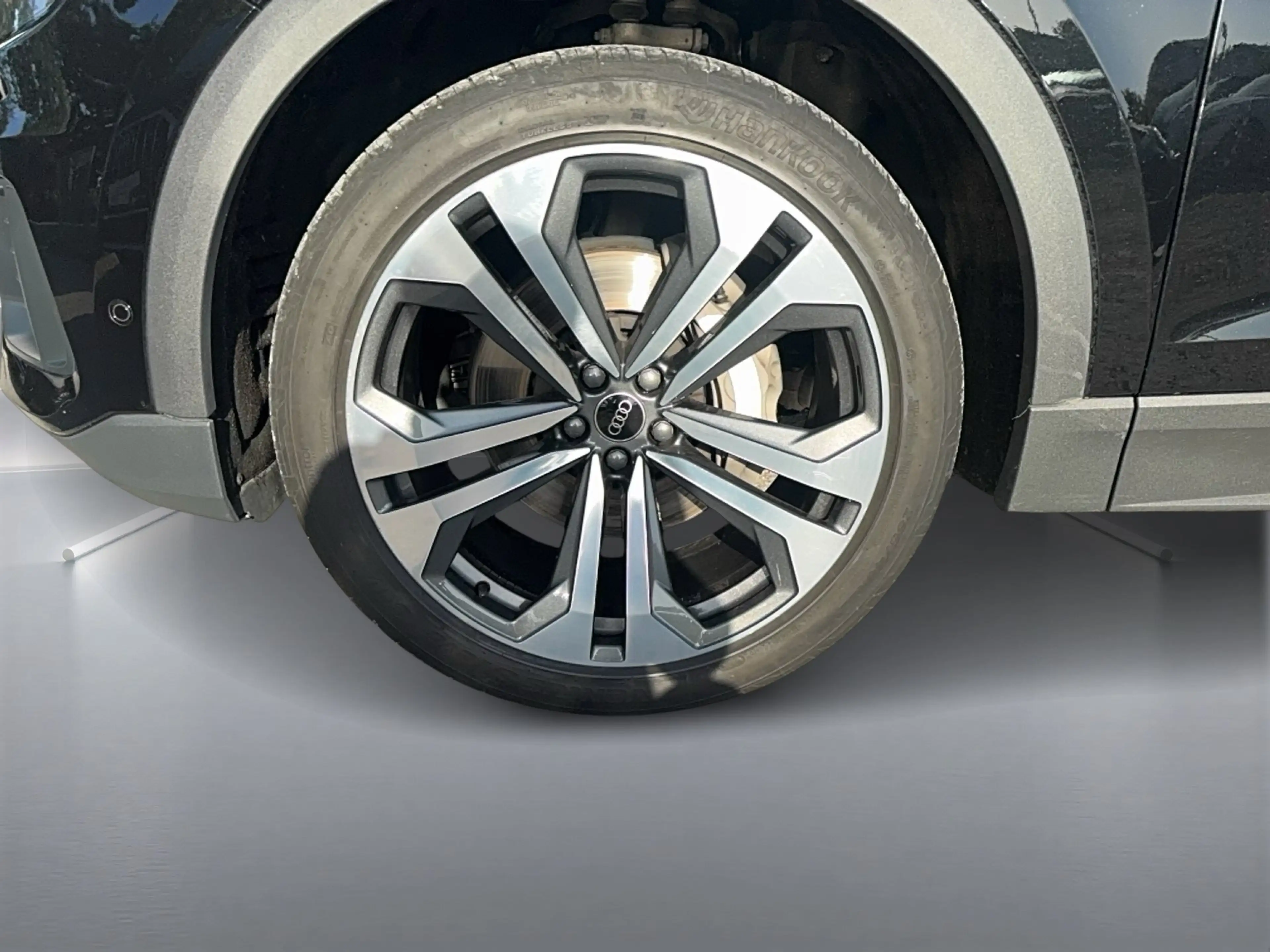 Audi Q8 50 TDI qu S line AHK PANO Luft HD-MATRIX 22" — photo 7