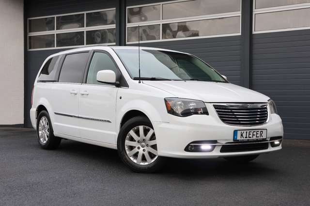 Imagine Chrysler Grand Voyager V6/AHK/LPG/7-Sitzen/KAMERA/DVD/R17