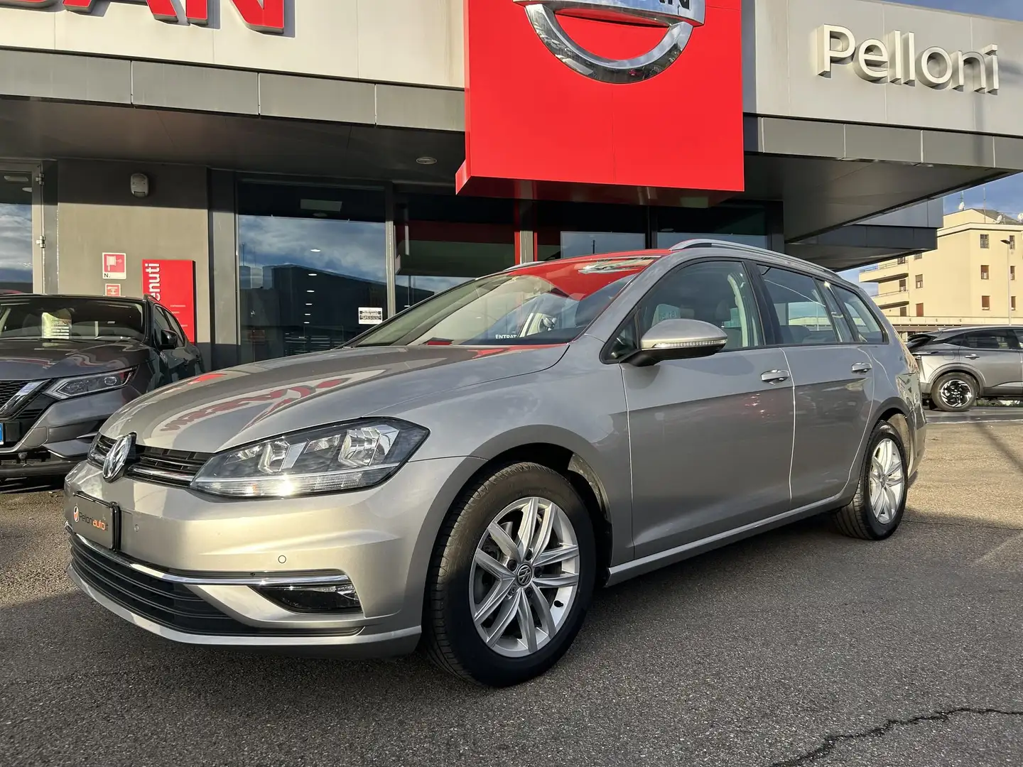 Volkswagen Golf Variant Variant 1.6 TDI 115 CV 1°PROP-GARANZIA-KM CERTIFIC Argento - 1