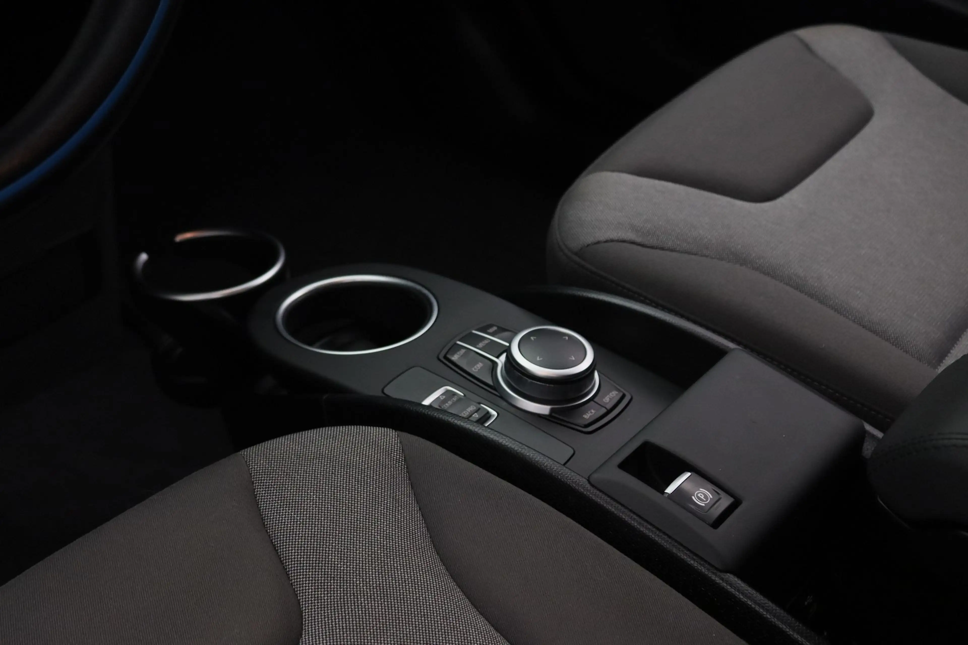 BMW i3 120Ah 42 kWh | Middenarmsteun voor | Elektrisch ve — photo 14