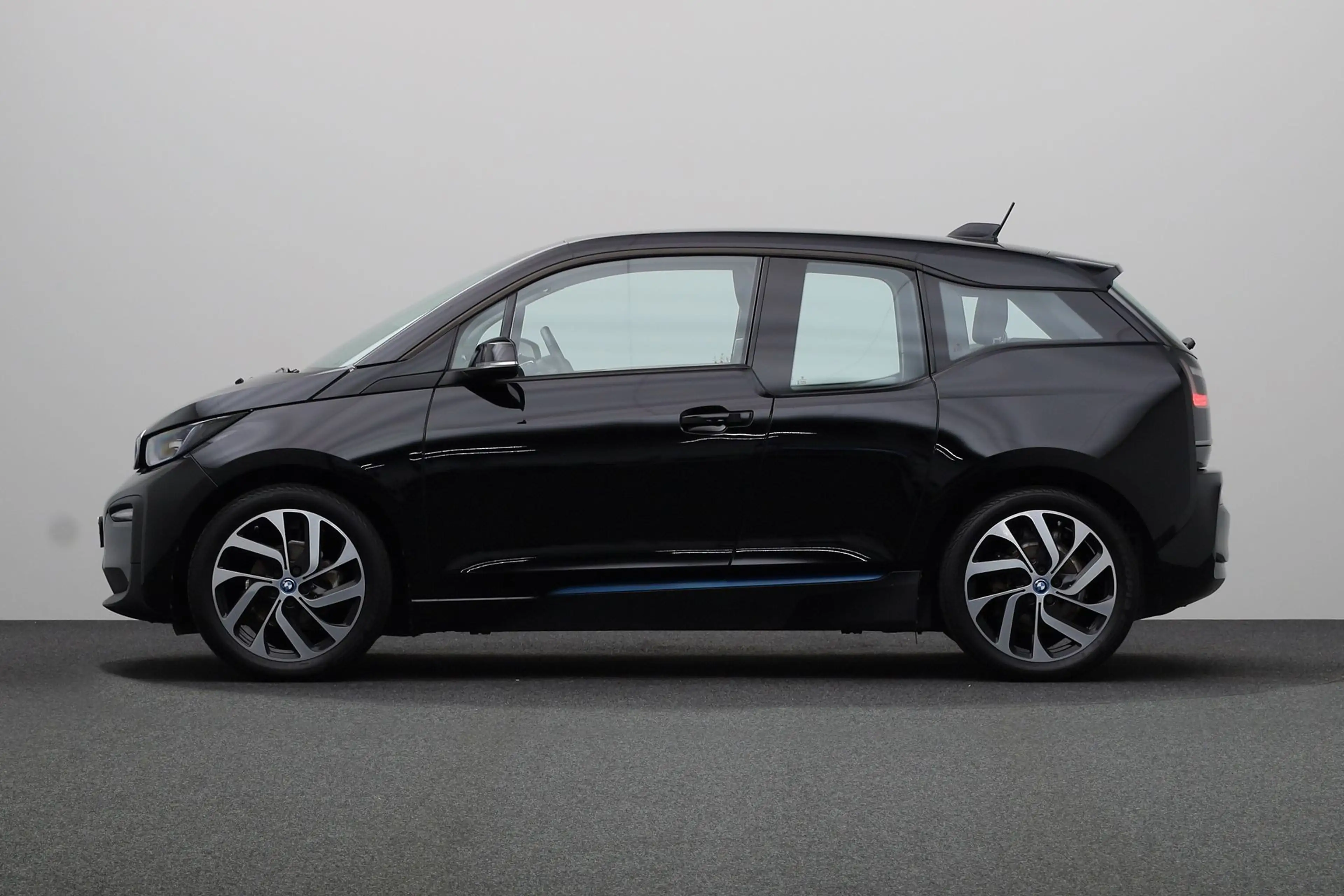 BMW i3 120Ah 42 kWh | Middenarmsteun voor | Elektrisch ve — photo 12