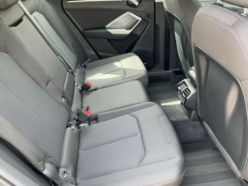 Audi Q3 35 TFSI S-TR LED+NAVI+2xPDC+GRA+SHZ+DAB+AHK — photo 16