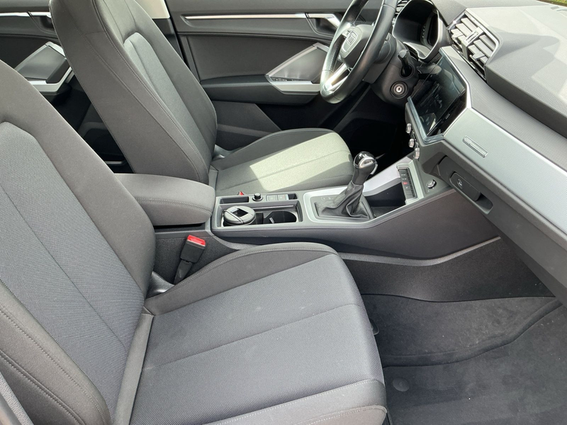 Audi Q3 35 TFSI S-TR LED+NAVI+2xPDC+GRA+SHZ+DAB+AHK — photo 13