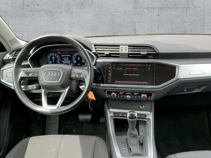 Audi Q3 35 TFSI S-TR LED+NAVI+2xPDC+GRA+SHZ+DAB+AHK — photo 9