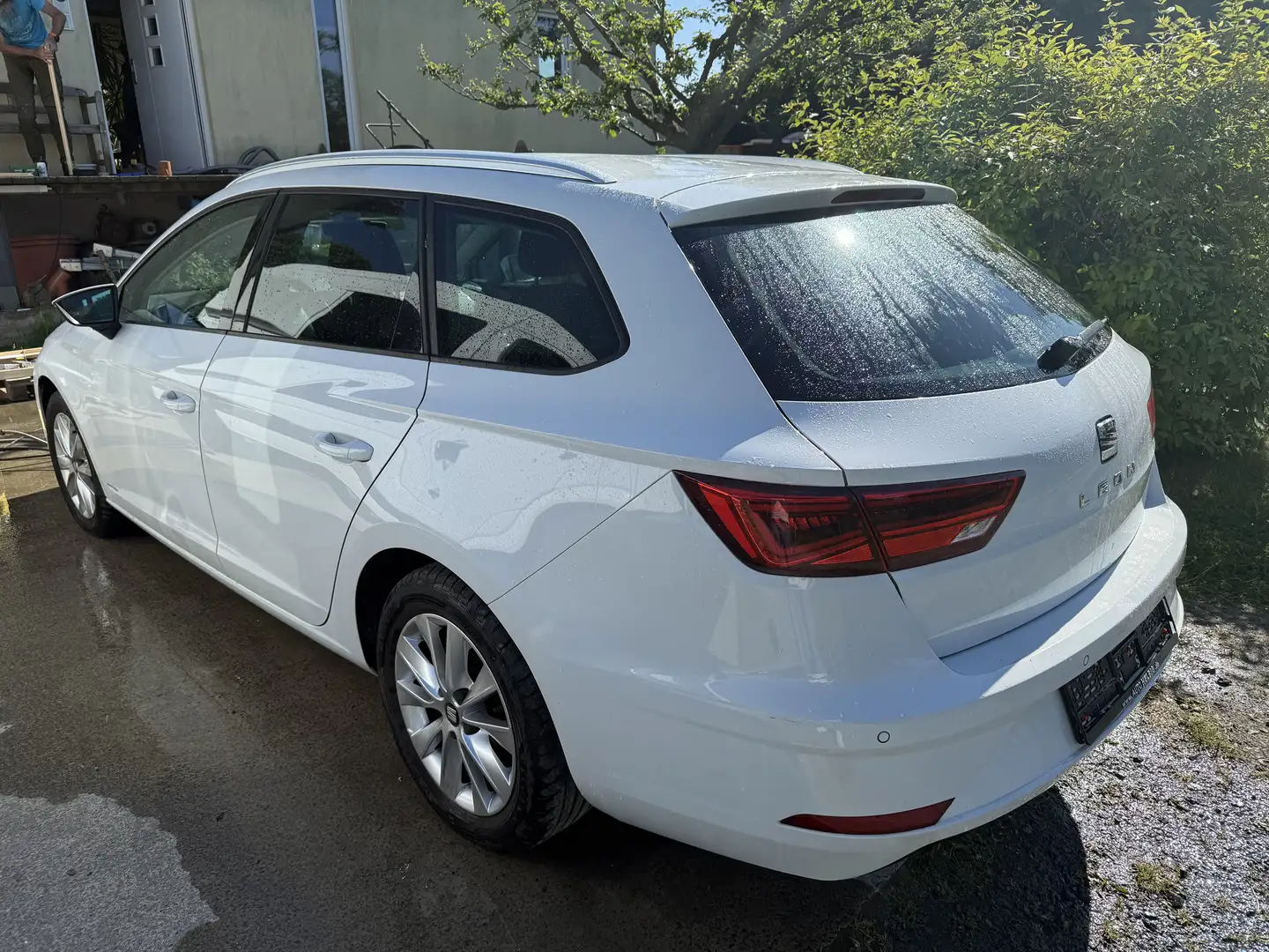 SEAT Leon ST 1.6 TDI Start&Stop DSG Style - 2