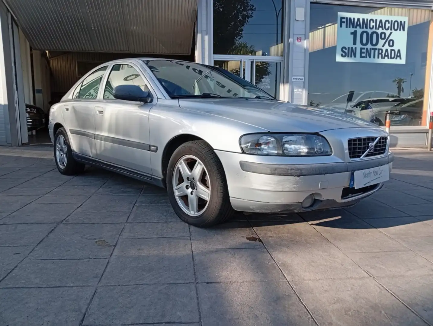 Volvo S60 D5 Argent - 1