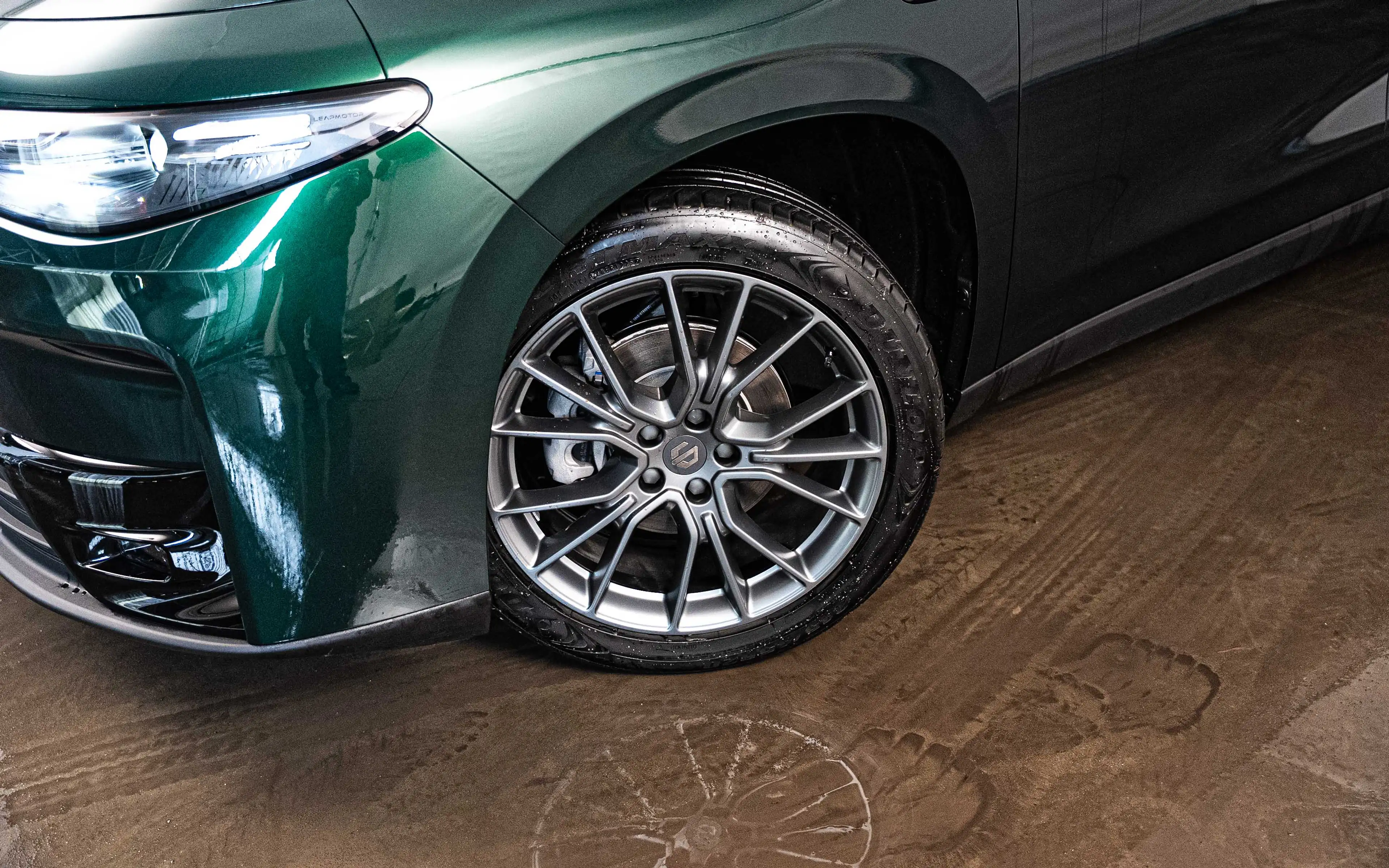 Leapmotor C10 C10 REEV 28.4 kWh Design — photo 5