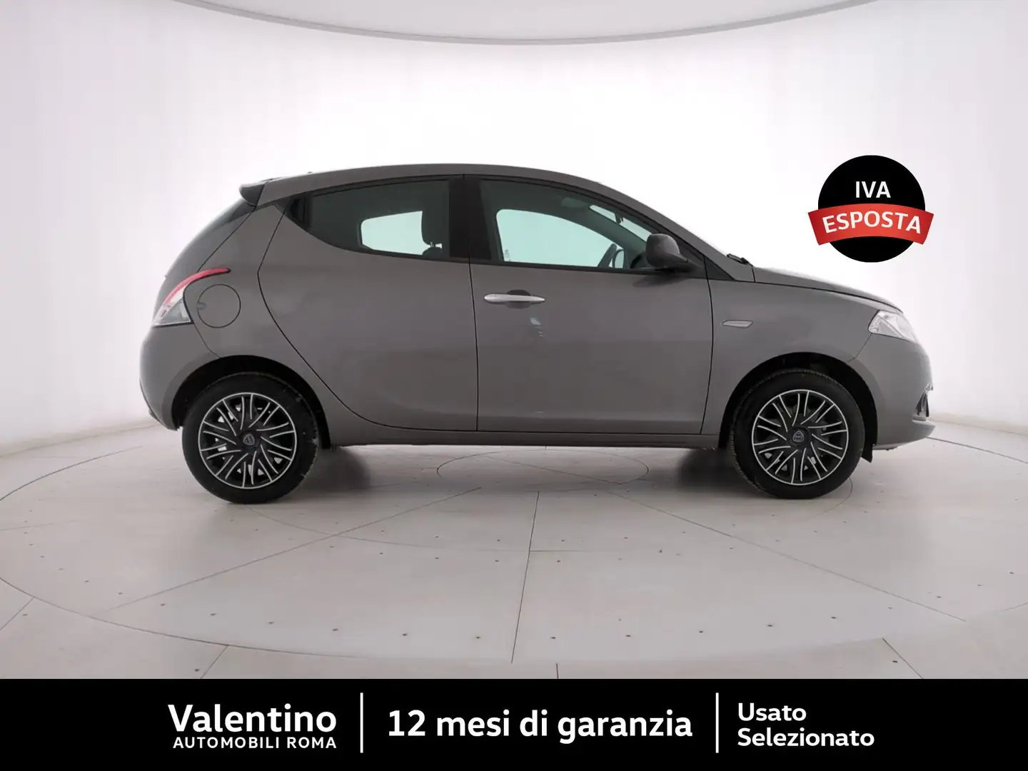 Lancia Ypsilon 1.0 FireFly 5 porte S&S Hybrid Silver Plus Grigio - 2