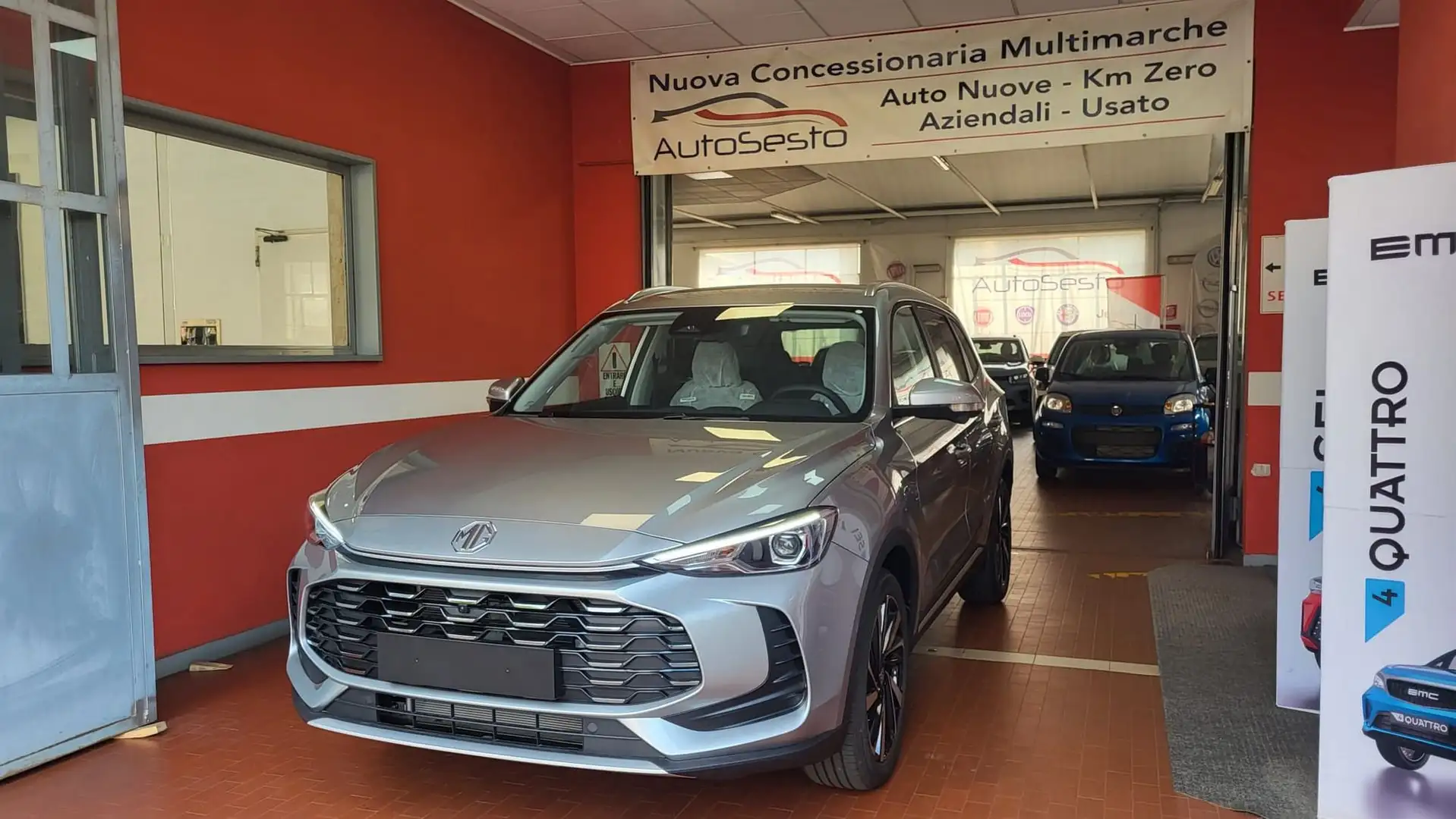 MG ZS 1.5 Hybrid+ Luxury Grau - 1