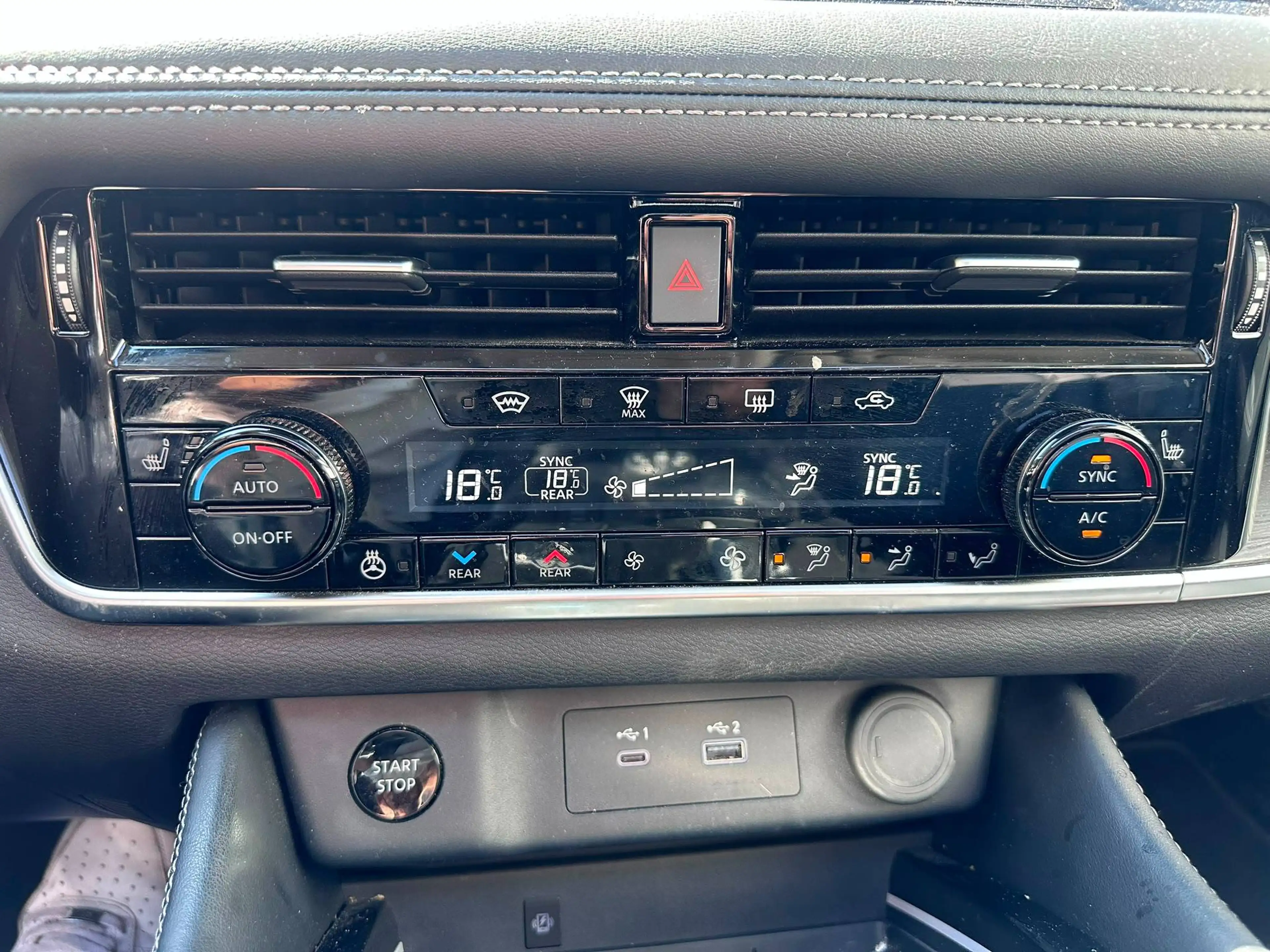 Nissan X-Trail X-Trail 1.5 T MHEV Tekna 7PLACES. X-tronic / TOIT OUVRANT / CAMERA 360° / CARPLAY / 356X120 MOIS — photo 12