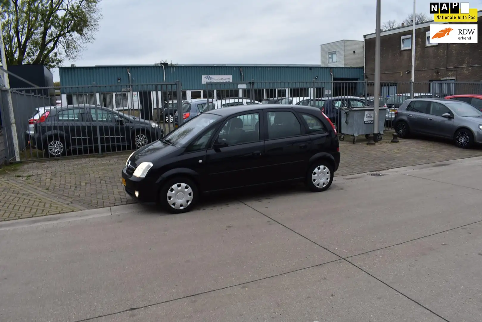 Opel Meriva 1.8-16V Cosmo Noir - 1