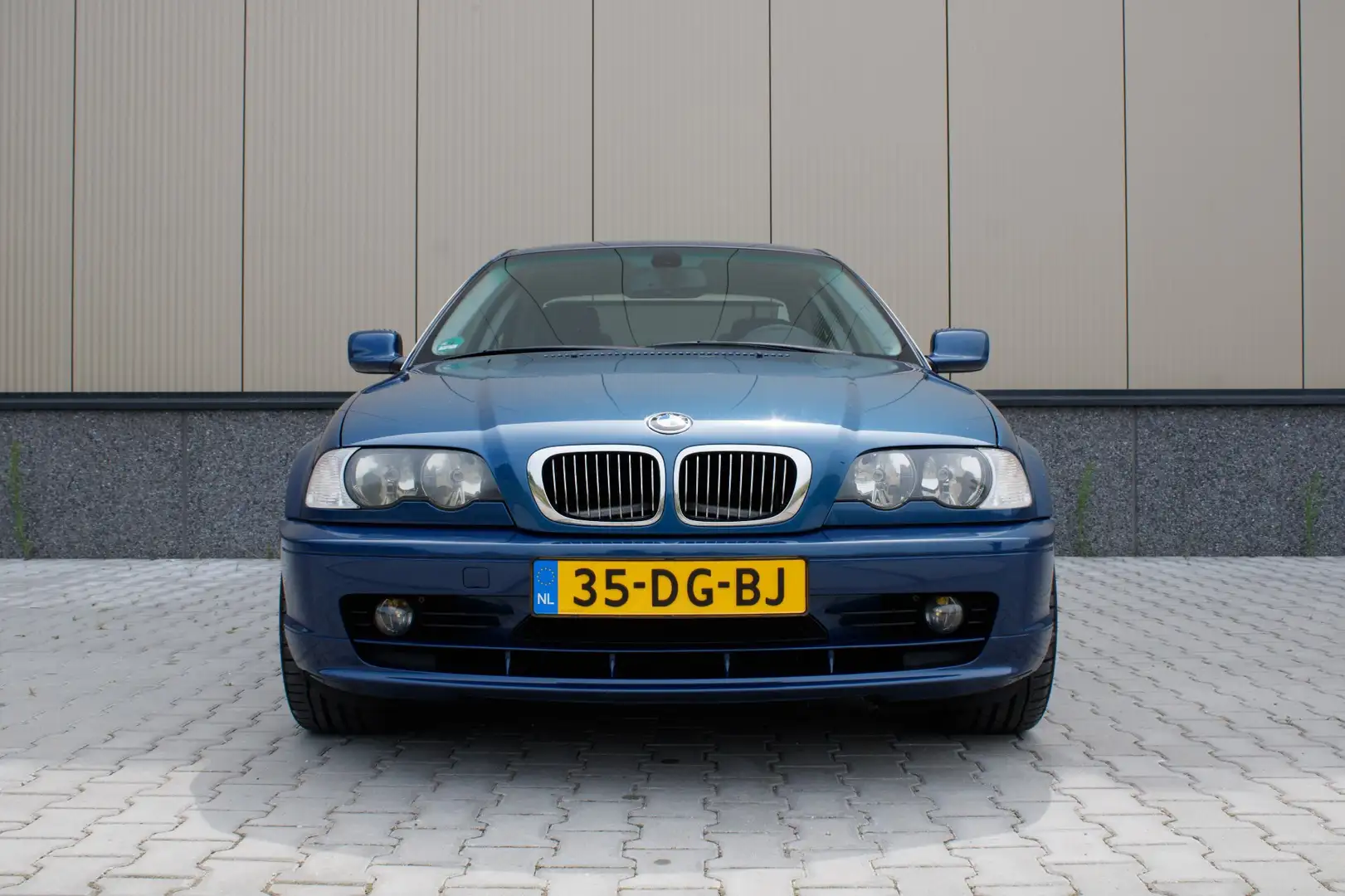 BMW 330 323Ci Executive Blauw - 2