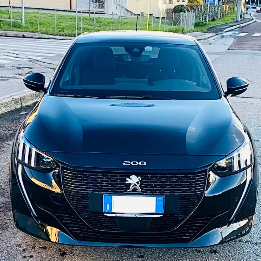 Peugeot e-208 GT - 1