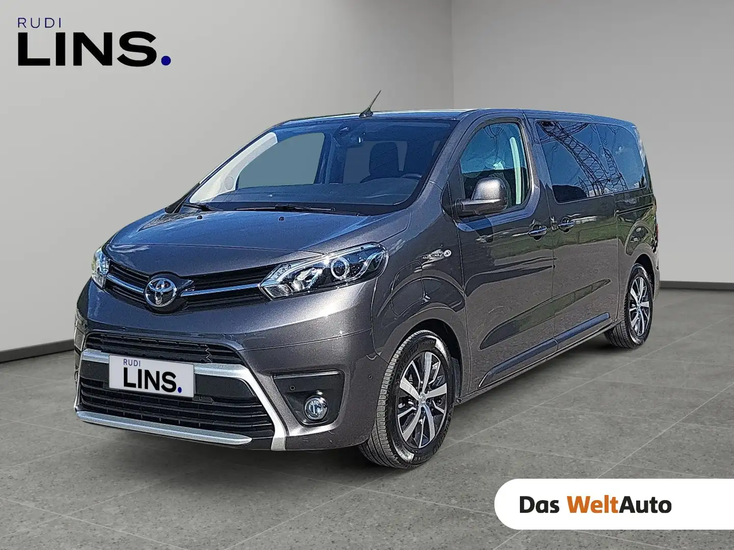 Toyota Proace Verso 75 kWh Medium Family + Aut. Grau - 1