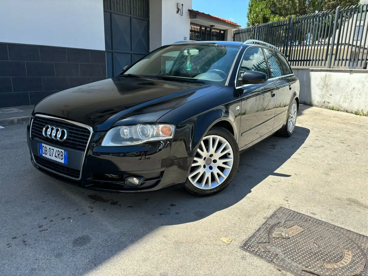 Audi A4 2.0 16V TDI Avant Top Negro - 1