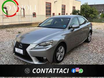 IS 300h 2.5 executive cvt