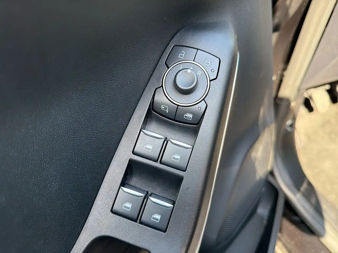 Ford Puma 1.0 EcoBoost Mild Hybrid Titanium S/S, миниатюра 13