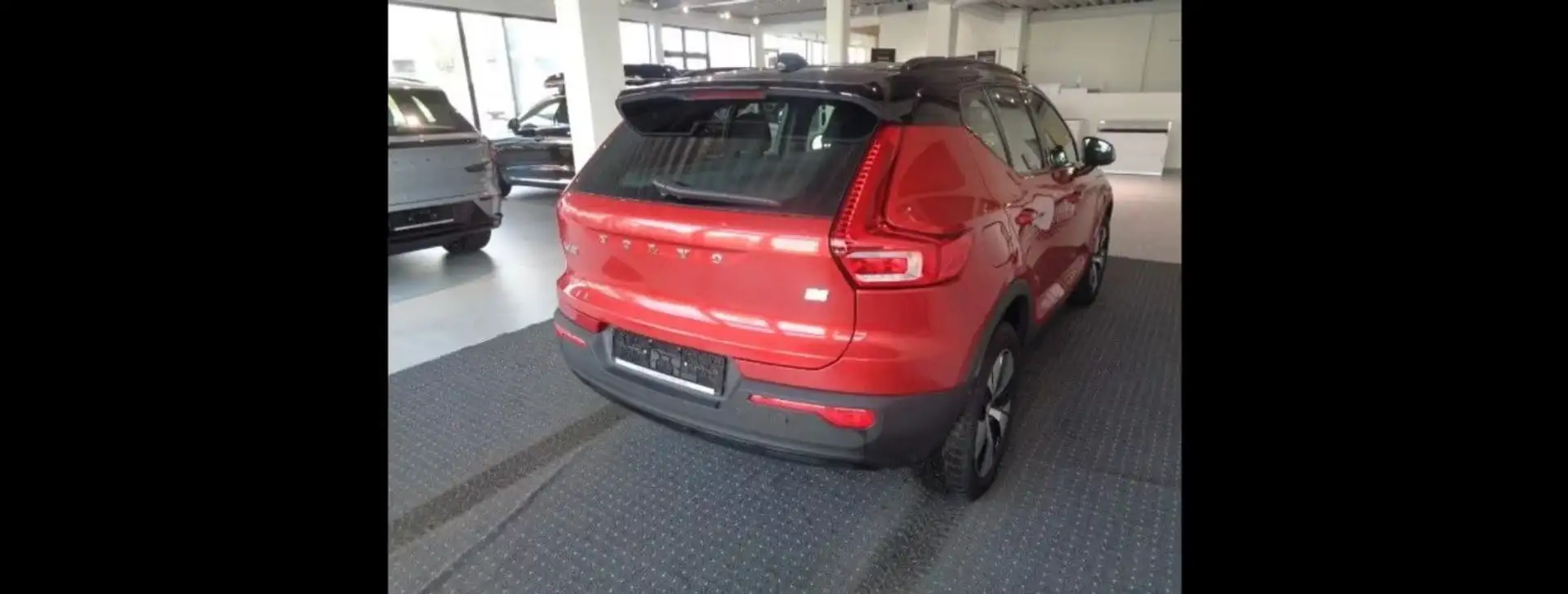 Volvo XC40 T4 Recharge R Design Schiebedach 360Cam Rot - 2